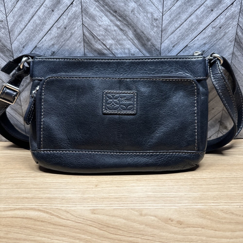 FOSSIL Vintage Genuine Black Leather Organizer Shoulder Bag Crossbody Y2K Purse
