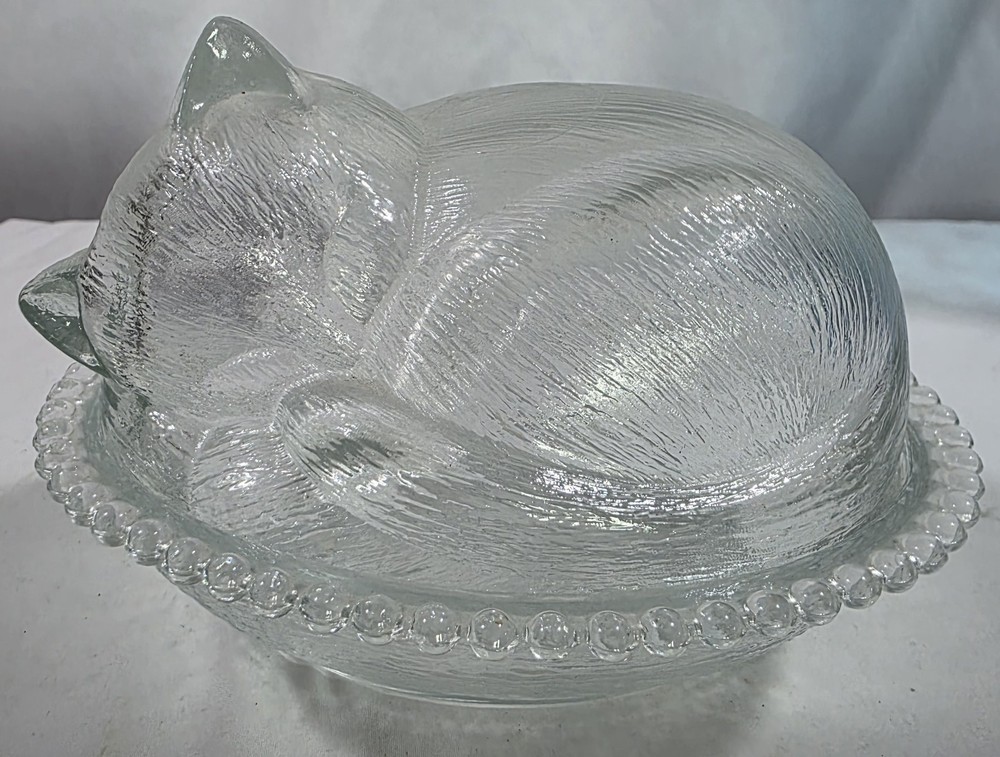 Vintage Mid Century Indiana Glass Sleeping Cat Covered Candy Dish 7