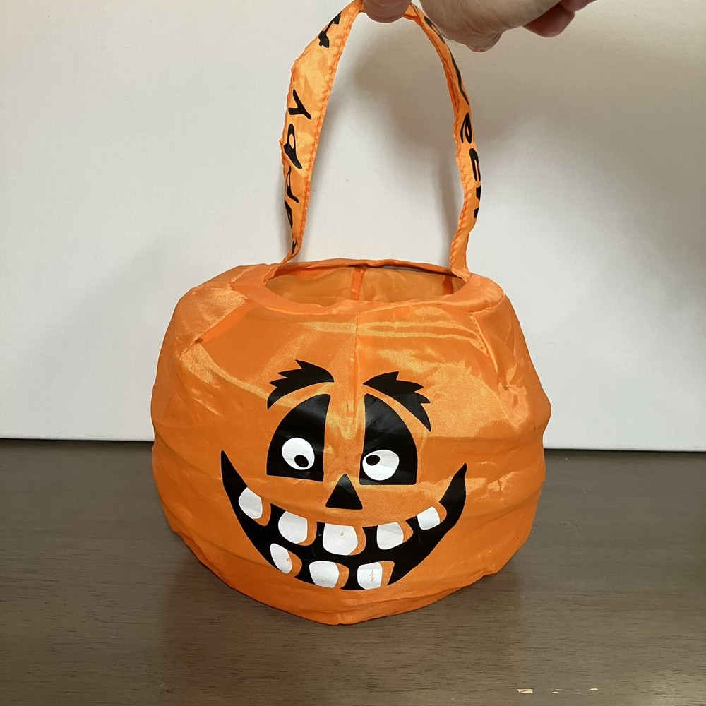 Halloween Jack O Lantern Trick or Treat Collapsible Candy Bag for Easy Storage