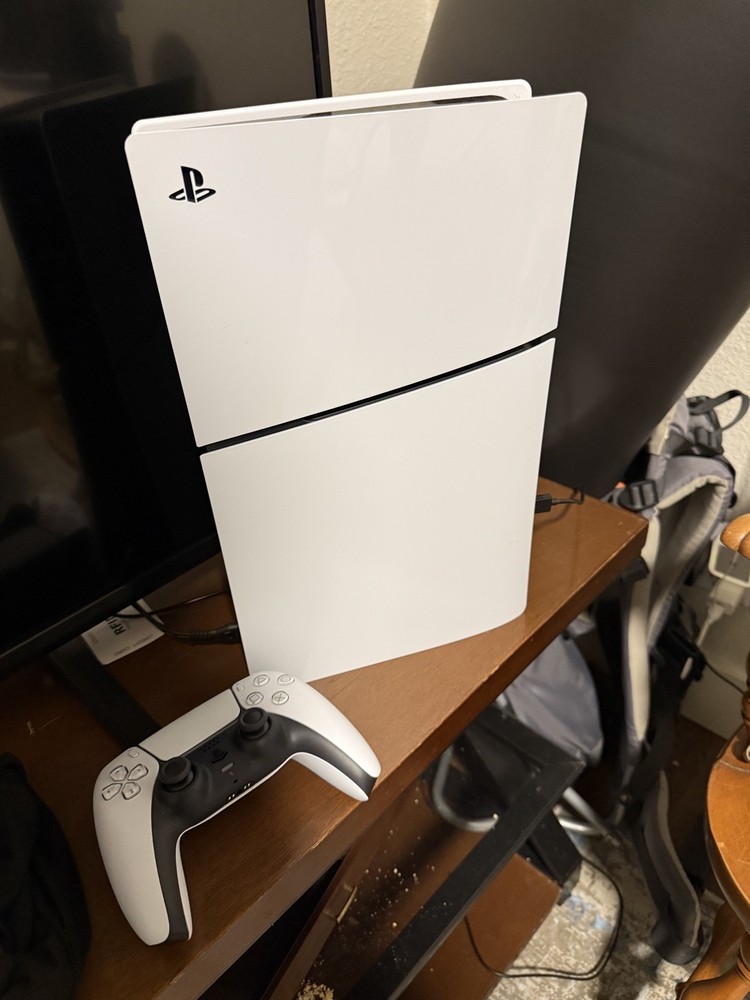 Sony PlayStation 5 PS5 Slim Disc 1TB Console CFI-2015 + Controller