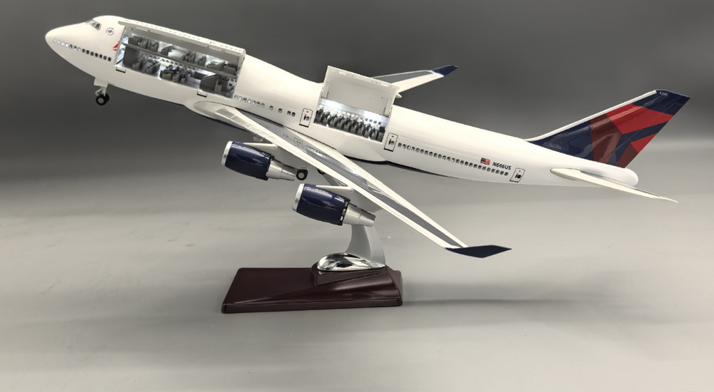 47CM 1:150 DELTA BOEING 747-400 Plane Airplane Open Hatch Led Light Resin Model