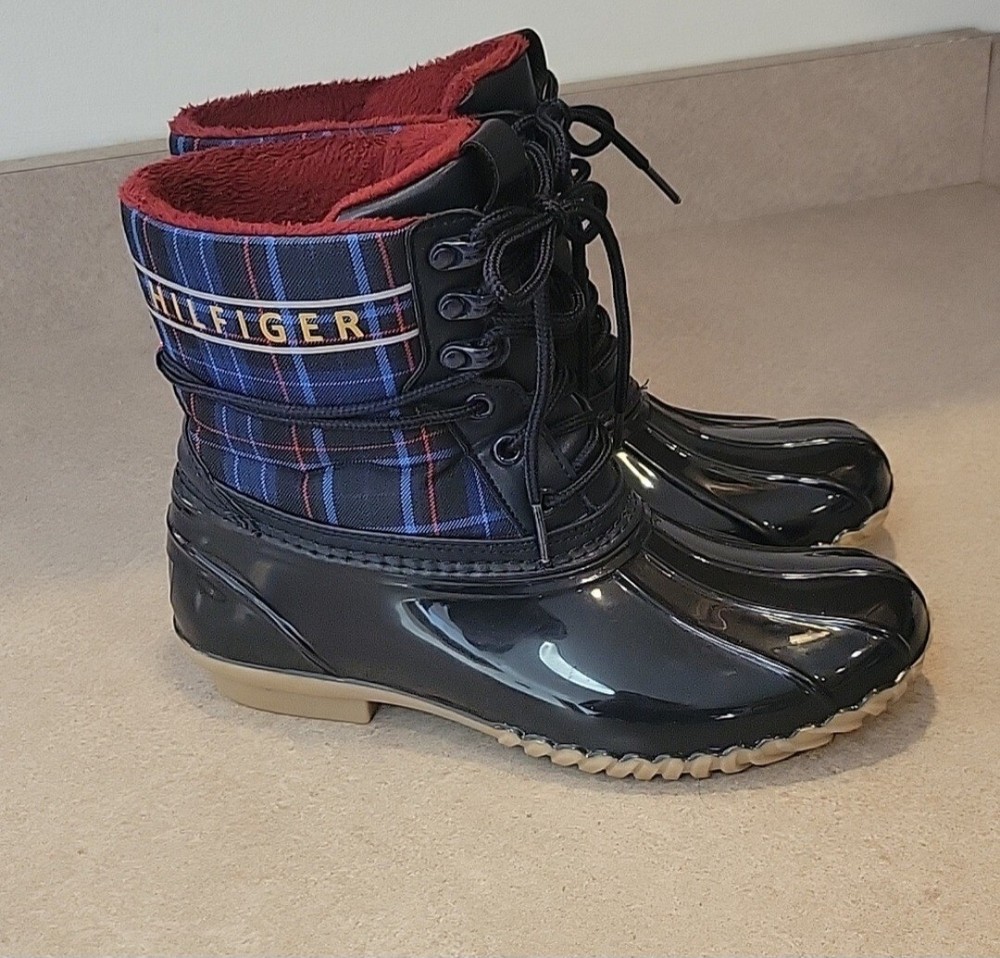 Tommy Hilfiger Womens Hessa Duck Snow Boot Size 8 Waterproof Winter Boots