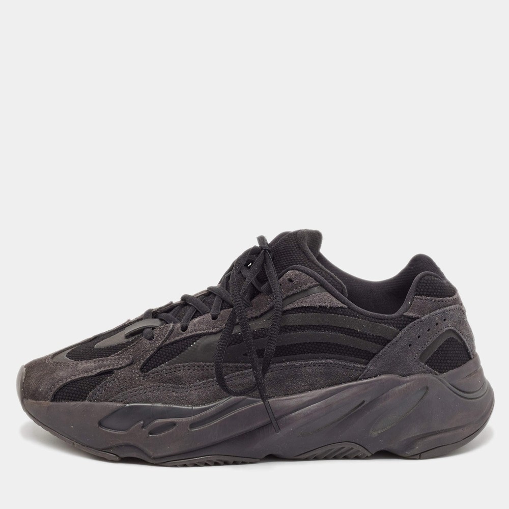 Yeezy x Adidas BlackGrey Canvas and Suede Boost 700 V2 Vanta Sneakers Size 42 23
