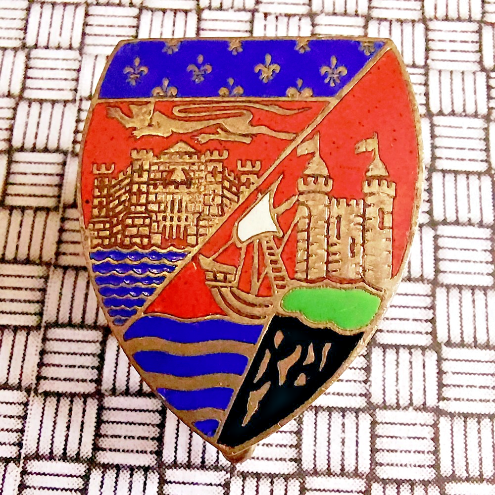 Bristol - Bordeaux Twin Cities Enamel Metal Brooch Pin Badge 28mm x 23mm