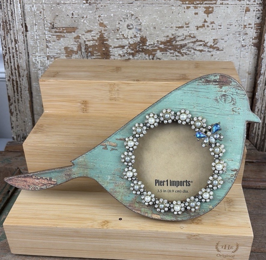 Wood Pier 1 Imports Green Distressed Bird Photo Frame 3.5