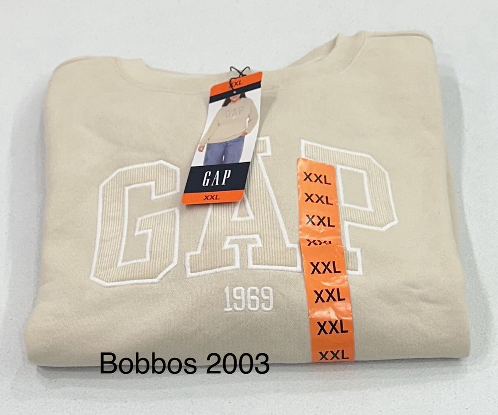 GAP Women’s Logo Crewneck Long Sleeve Sweatshirt, Cream, Size XXL