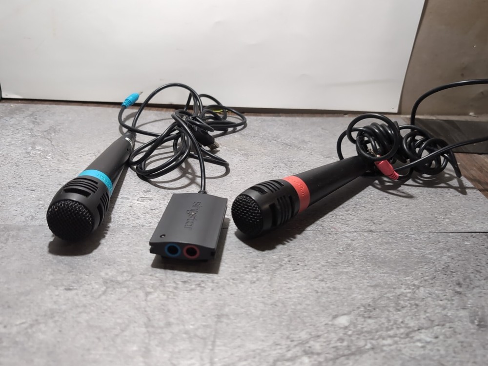 PlayStation 2 Sing Star Microphones 2 Pack PS2 or PS2 With USB Blue Red Metal