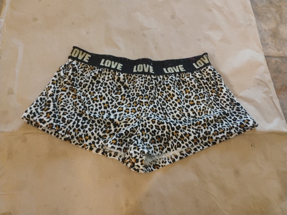 Women's Intimates Animal Print LOVE Sleep Shorts Size Large.