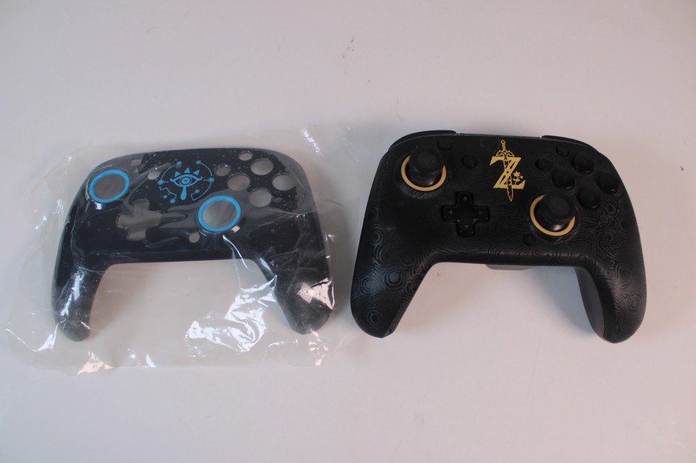 Nintendo Switch Zelda PDP Faceoff Deluxe Wired Pro Controller W/Two Plates