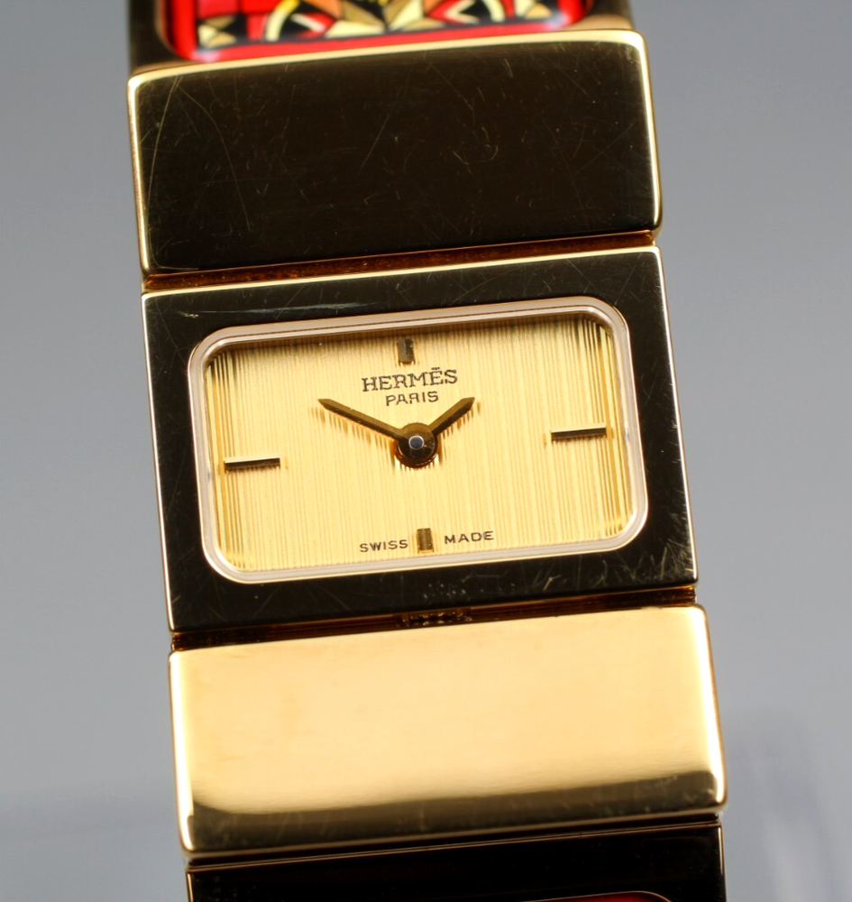 【N MINT】 Vintage HERMES LOQUET L01.201 Enamel Green Gold Tone Bangle Watch JAPAN