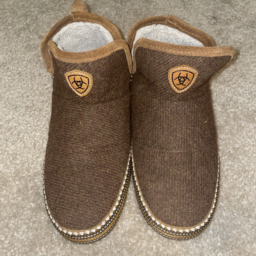 ARIAT Women’s wool blend booties slippers fleece lined size S (6.5-7)