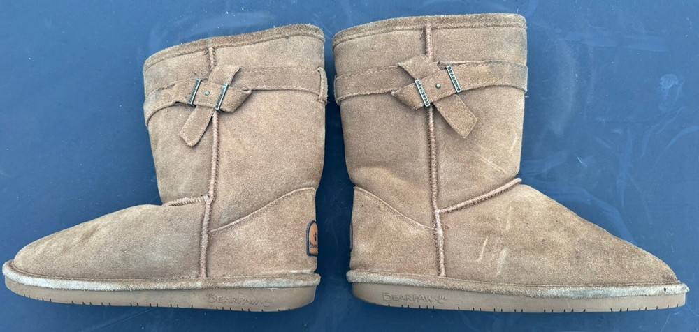 BEARPAW Womens Size 8 VAL Tan Suede Boot with Wool Lining Sheepskin Footbed 1960w