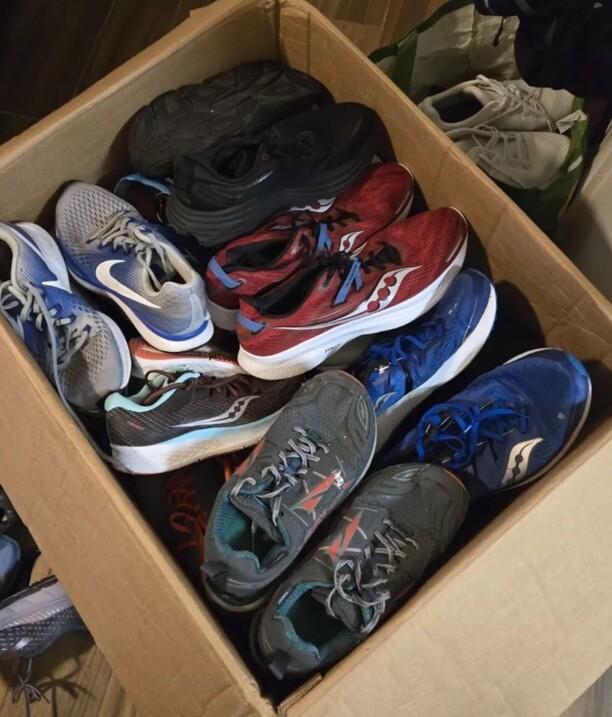 Lot 10 Pairs Of Athletic Shoes Bulk Wholesale Reseller Hoka Brooks Nike Saucony