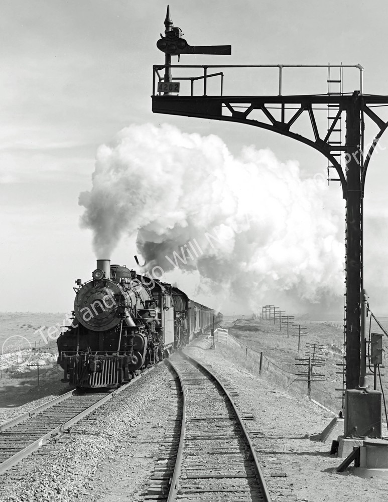 1943 Atchison, Topeka and Santa Fe Train, near Hoover, Texas Old Photo Reprint