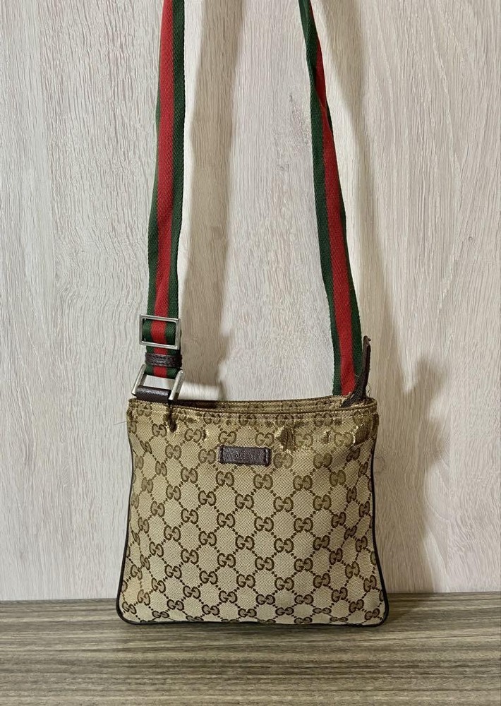 Gucci Sherry Line GG Canvas Shoulder Bag in Beige Brown Pre-Owned