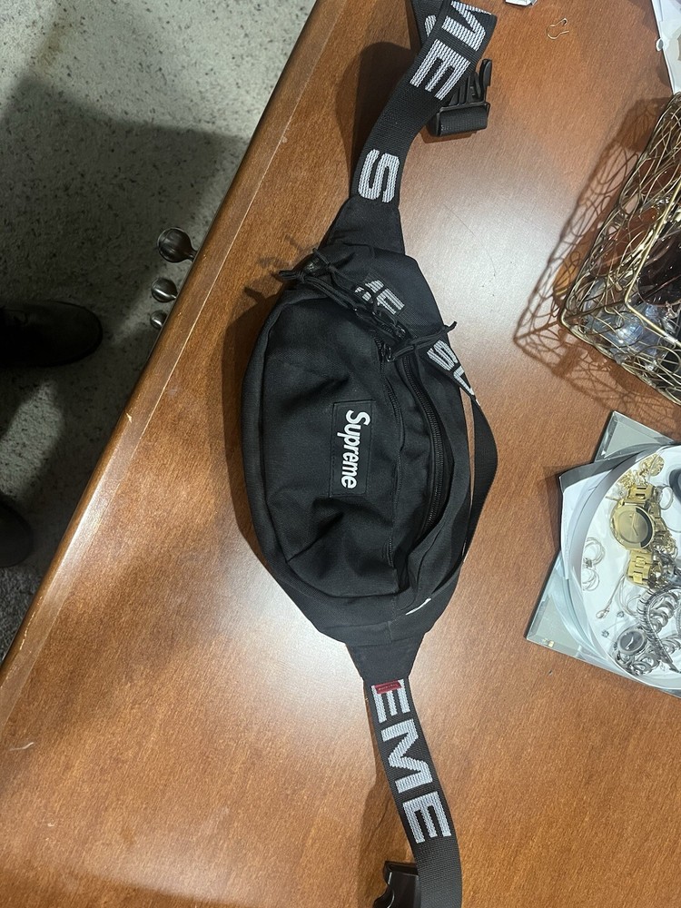 Supreme Fanny Pack (Black)