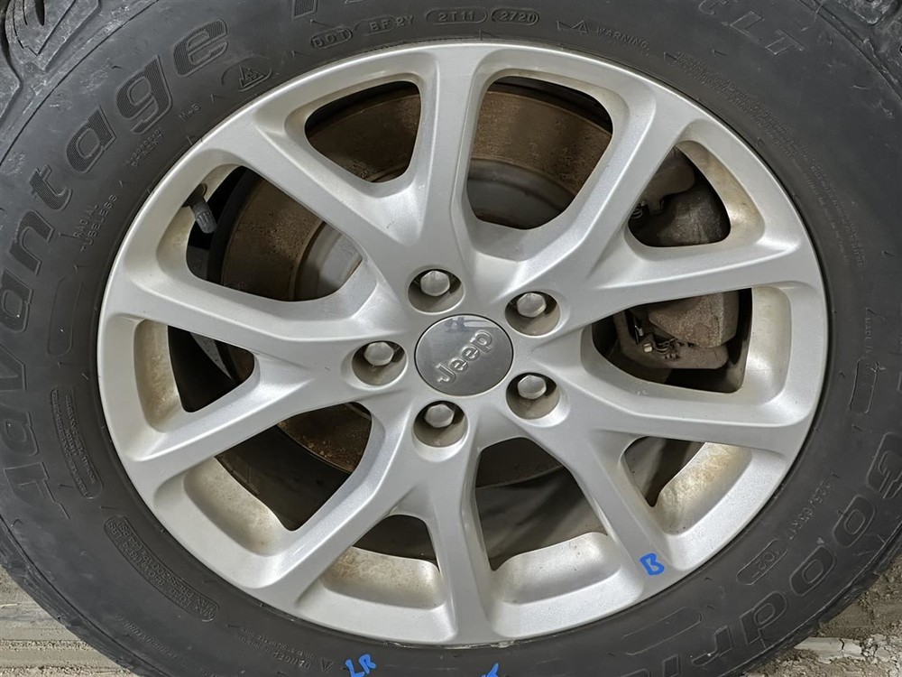 Wheel 17x7 Aluminum Silver Fits 14-18 CHEROKEE 2709647