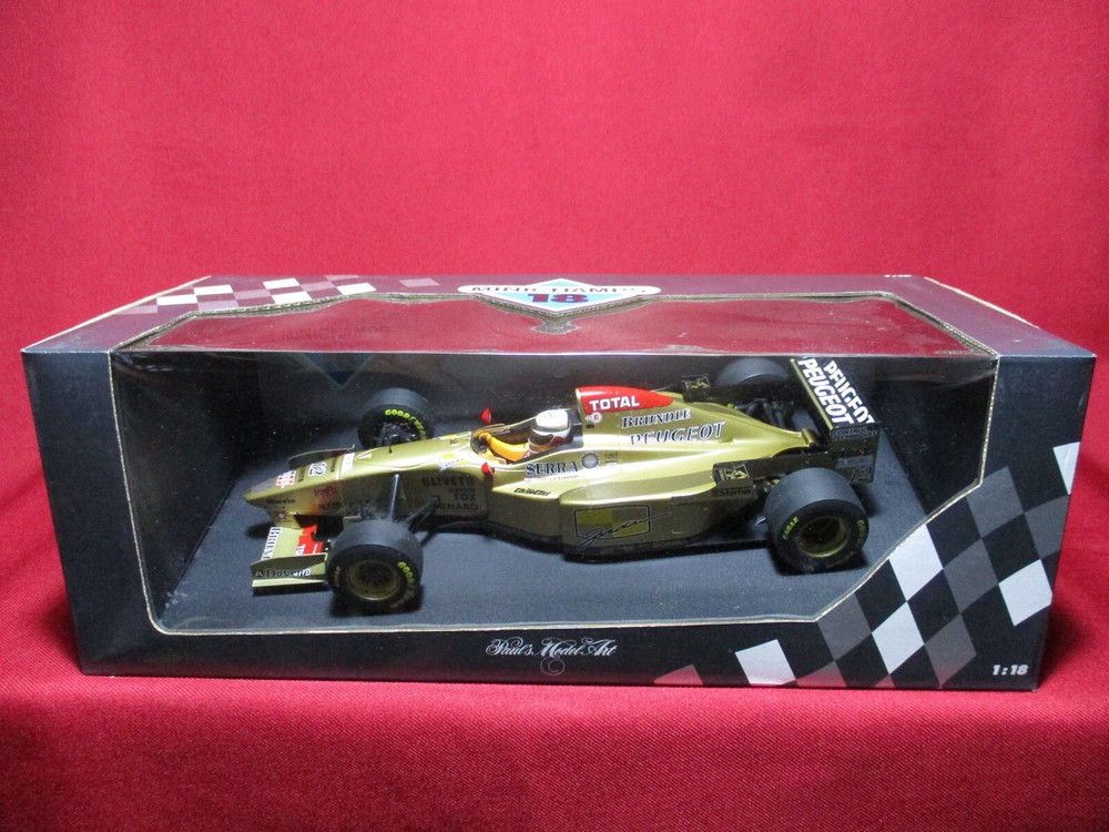 1:18 Scale Martin Brundle 1996 Jordan Peugeot 196 F1 Car #12 Minichamps Model
