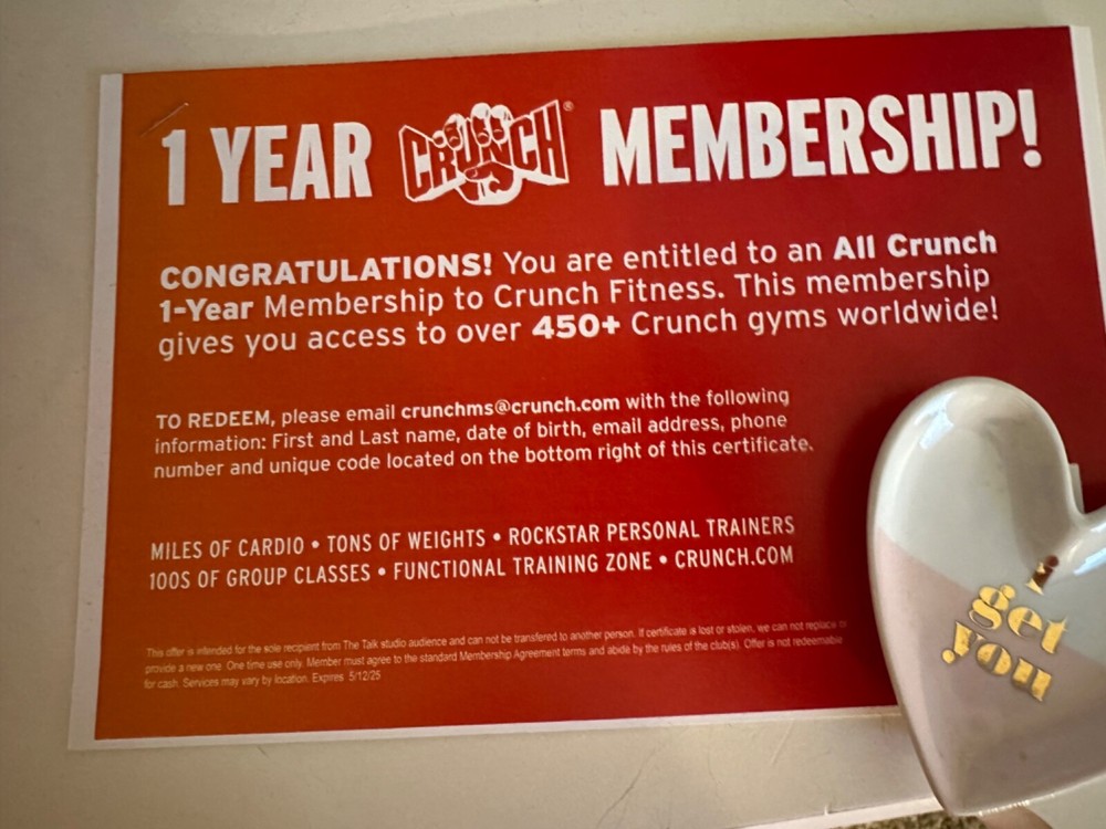 Gift Card Crunch Fitness 1 year Membership Cardio's Weights Personal Trainers,-image