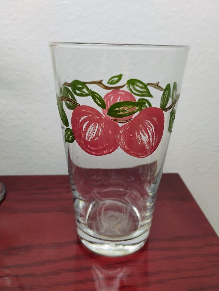 Pair of Franciscan 16 oz. Apple Glassware (England Backstamp) Iced Tea Glasses