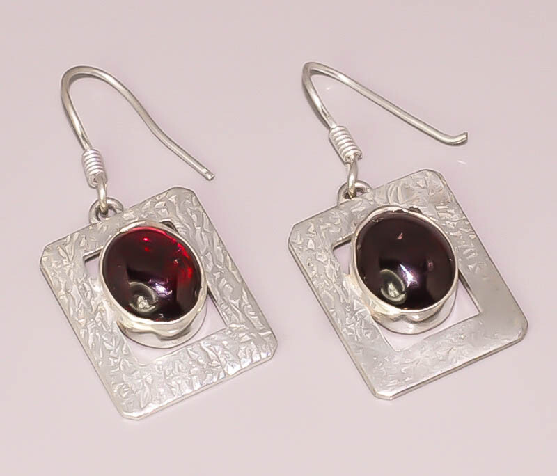 Mozambique Garnet Handmade Jewelry 925 STERLING SILVER PLATED EARRING