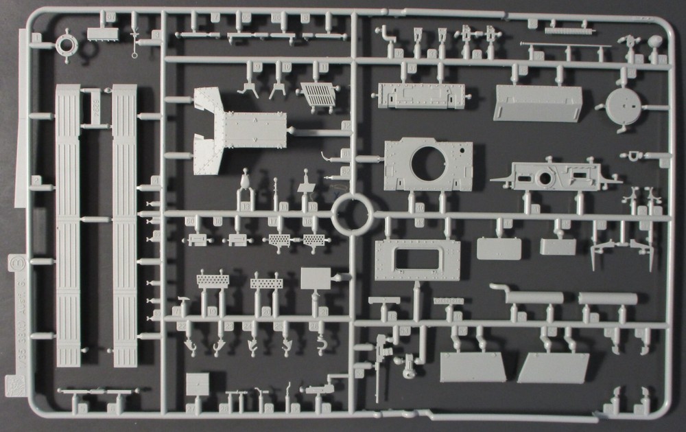 1/35 Cyber Hobby Aufklarungspanzer 38t Parts Tree B Kit 6310-image