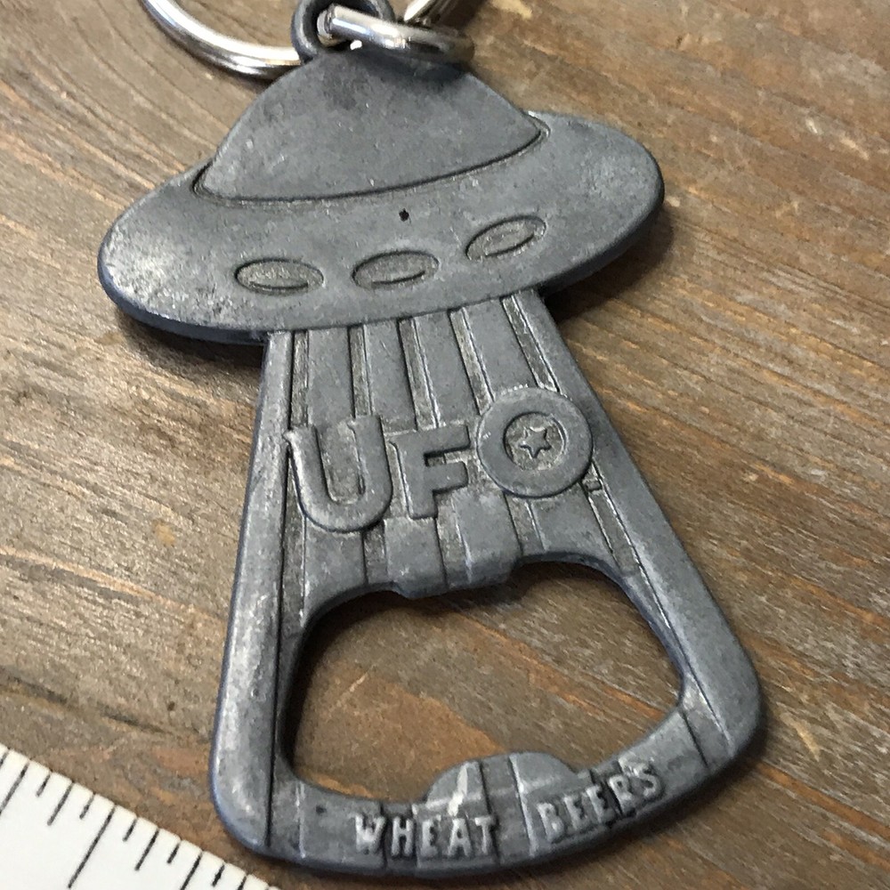 UFO keychain BOTTLE OPENER craft beer brewing Wheat Promo