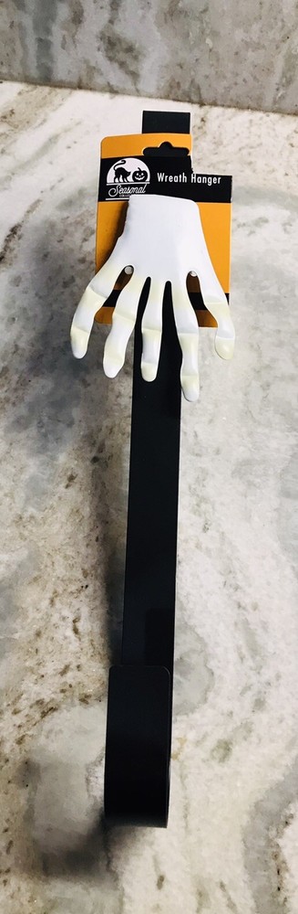 Halloween Metal Wreath Hanger 13Inch Seasonal Decor-image