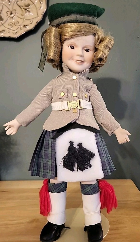 Shirley Temple Wee Willie Winkie Dolls of the Silver Screen 14