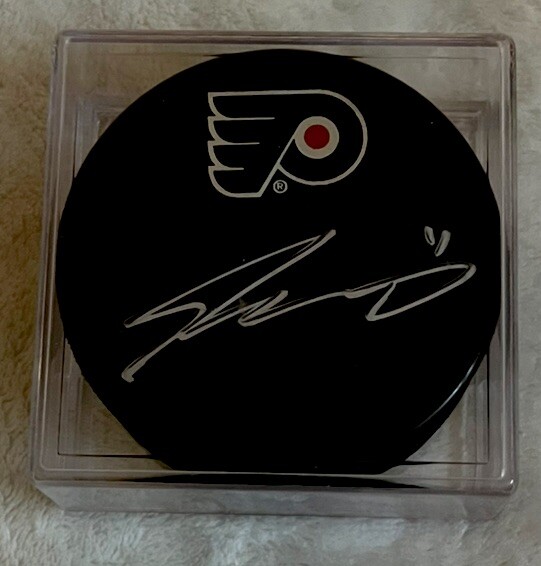Flyers Raffle Pack - Signed Konecny and Couturier pucks, Giroux Bobblehead, etc.