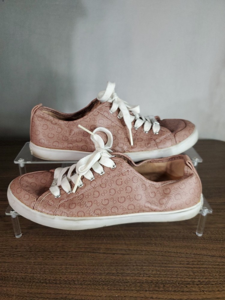 Guess Womens Low Top Sneakers With  signature G logo pattern Size 9.5