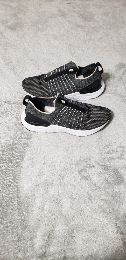 Mens Nike React Phantom Run Flyknit 2 Running Athleisure Shoe Size 9.5