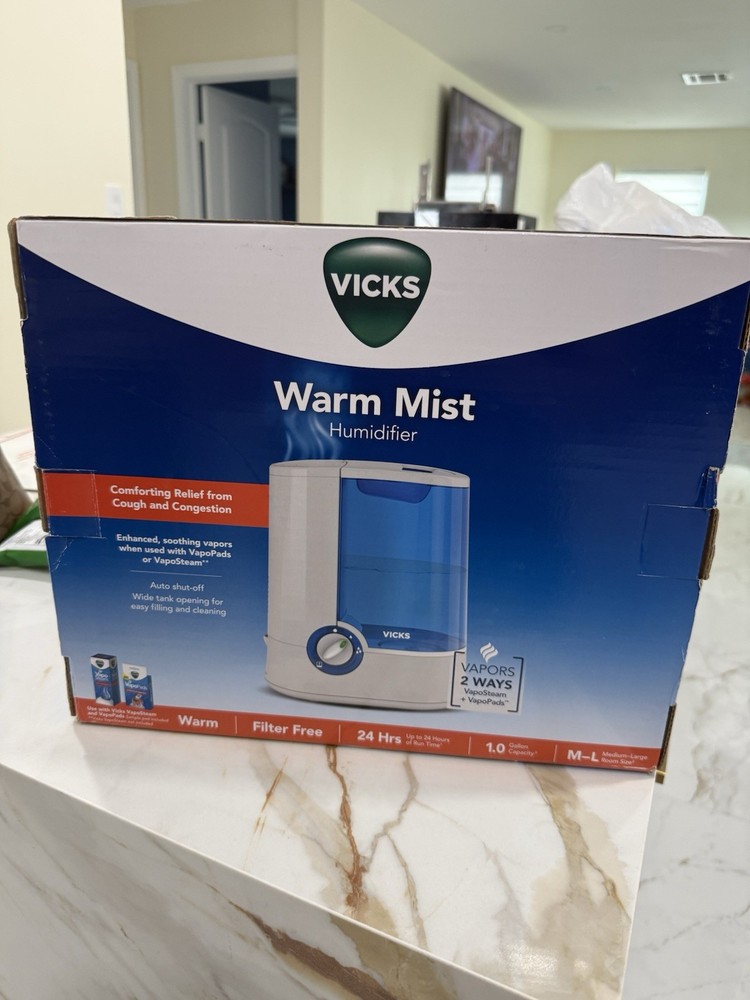 Vicks V750  Warm Mist Room Humidifier 1.0 Gallon USED GOOD CONDITION