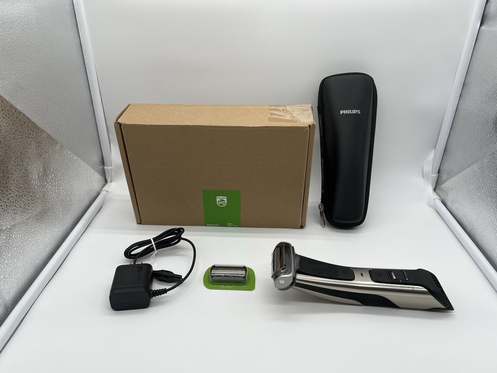 Philips Norelco Exclusive Bodygroom Series 7000 Showerproof Body & Manscaping(R4