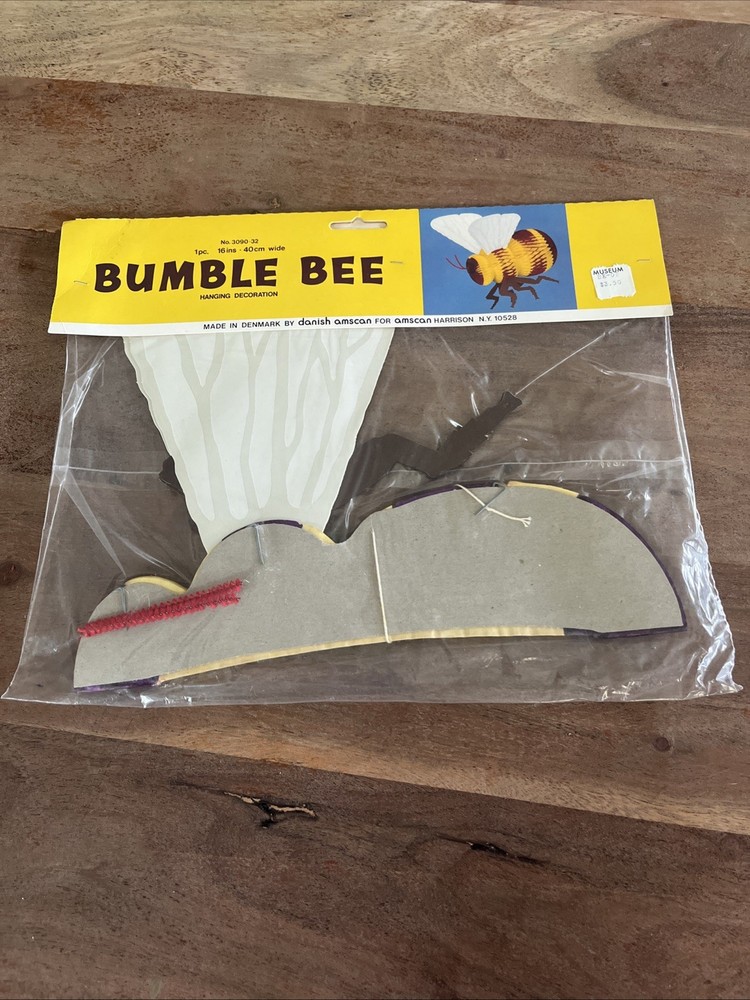Large Vintage Bumble Bee Honeycomb Party Decoration New in Package Amscan 16