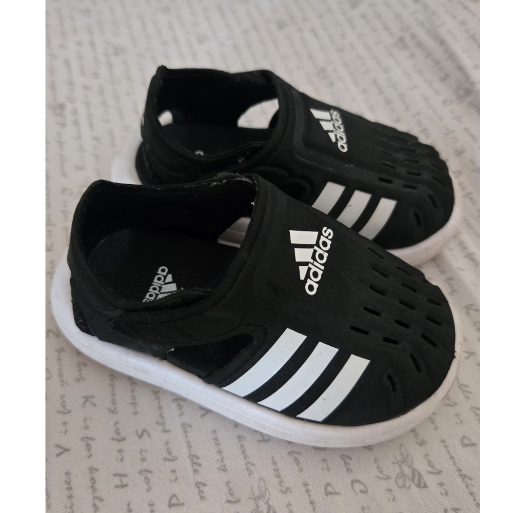 adidas Unisex Kids Slip-On Black Synthetic Sandals 4K Logo Strap Lightweight