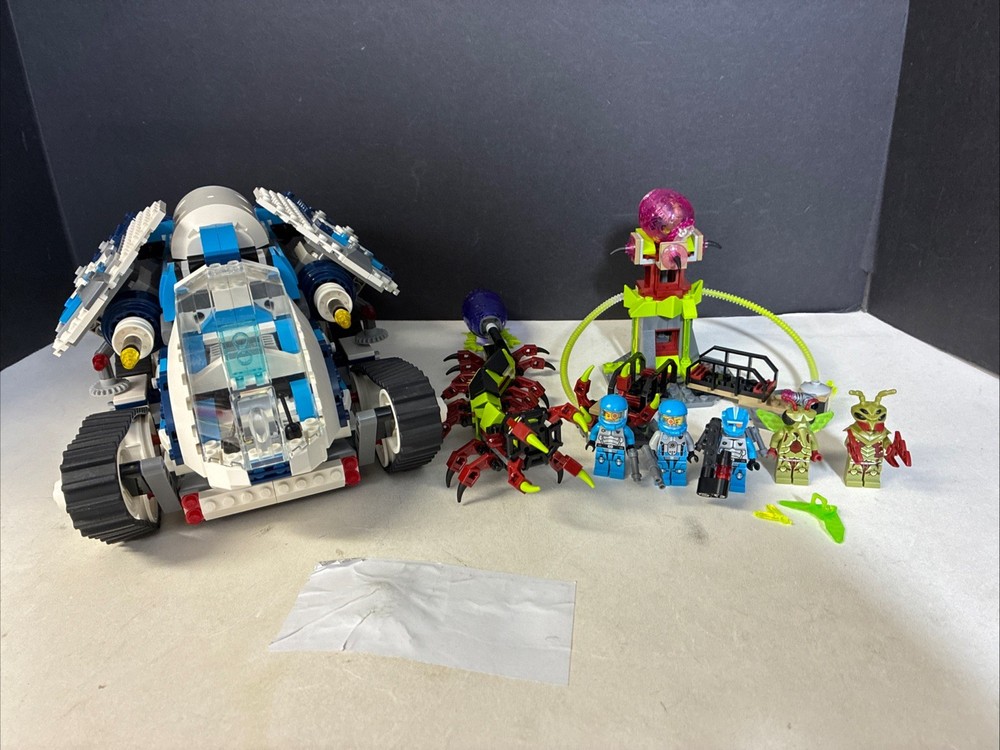 Lego Galaxy Squad 70709 Galactic Titan 99% Complete Used Excellent Condition