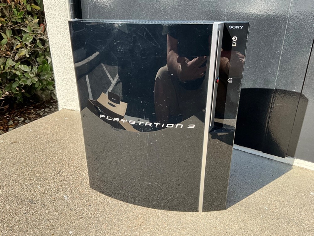 PlayStation 3 CECH-H01 Console with Weak Laser Requires Repair