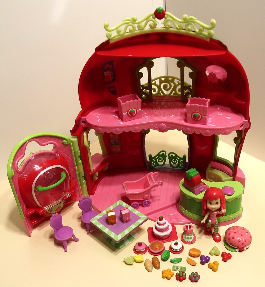 Berry Bitty Food Market Strawberry Shortcake Hasbro Playset 2010