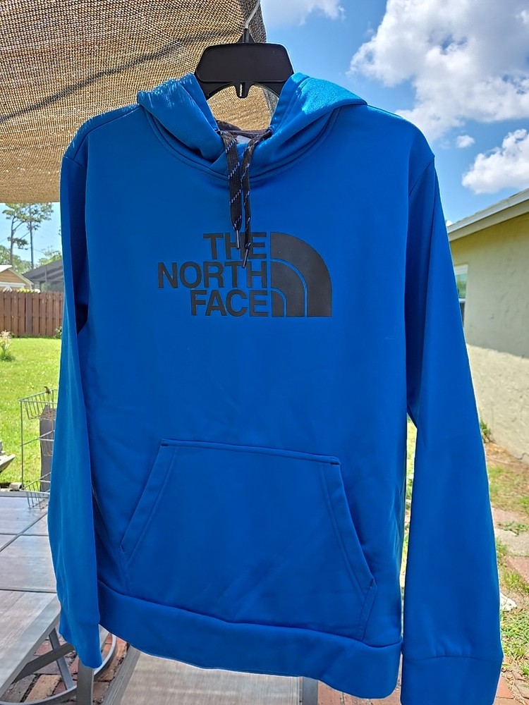 The North Face Men's Medium Blue Cotton Hoodie with Pocket and Logo NWOT