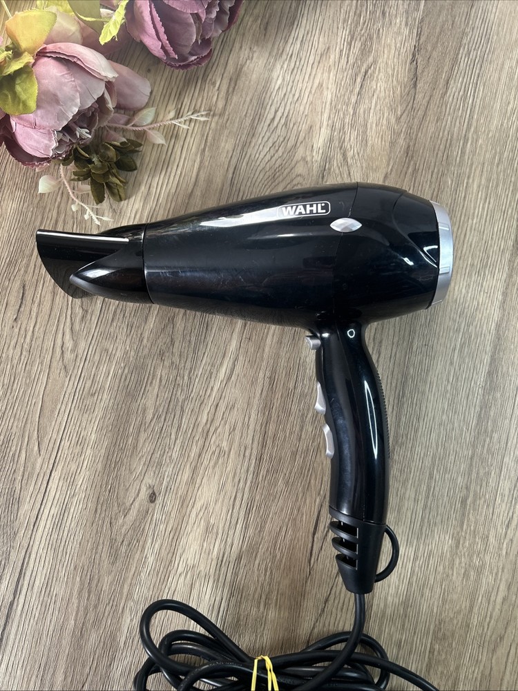Wahl 2000W Power Shine Hair Dryer with 3 Heat 2 Speed Settings Black ZY151