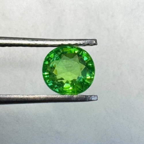 1.32 carat Top Quality Round Vivid Green Natural Tanzanian Tsavorite Garnet