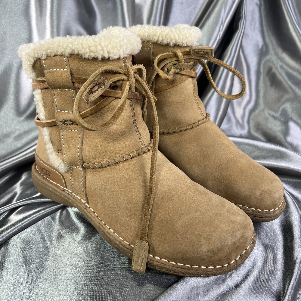 UGG La Jolla Women's Brown Leather Sheepskin Ankle Boots Size 5 Tan Winter Booties