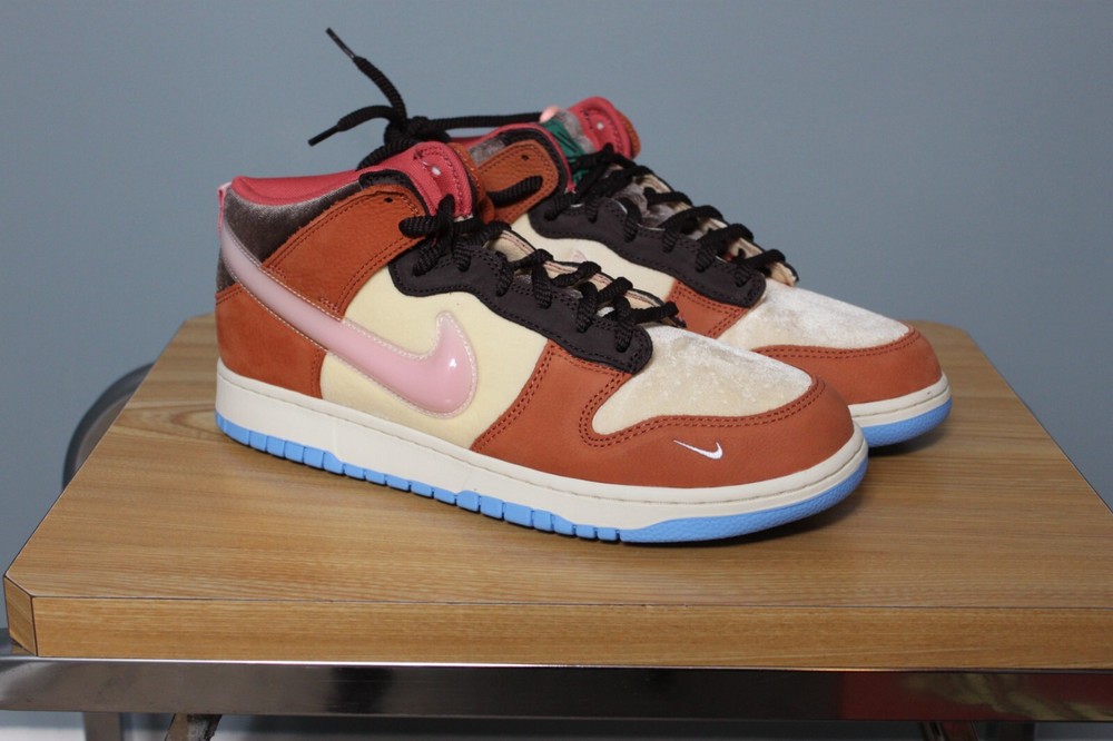 DS Nike Social Status x Dunk Mid Chocolate Milk- Size 12