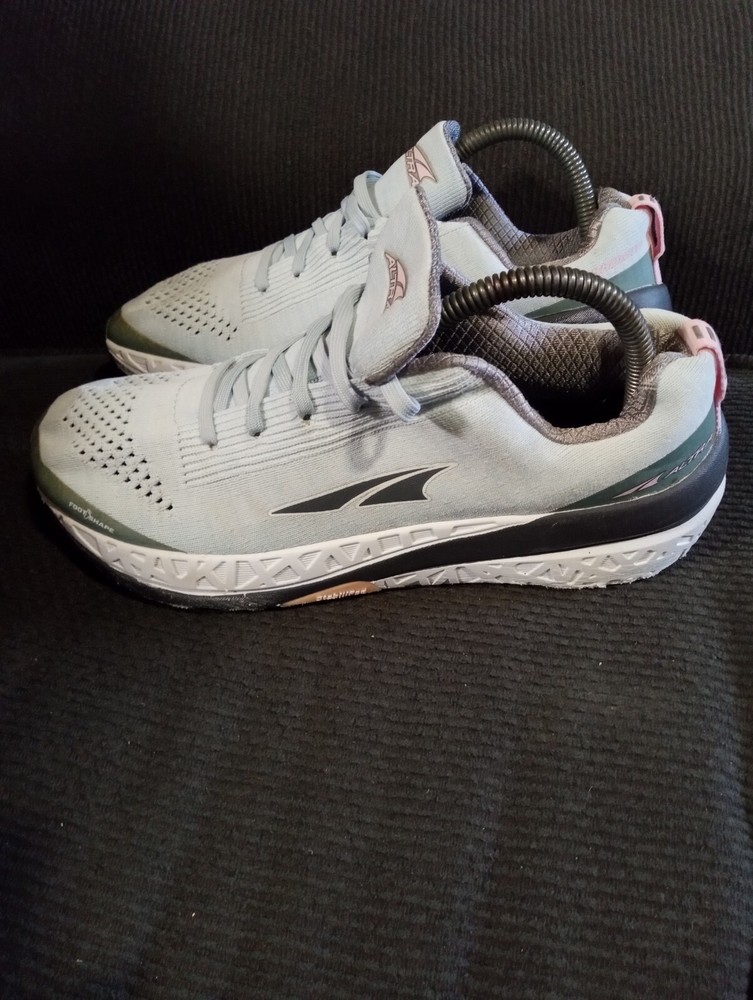 Altra Paradigm 4.5 Foot Shape Running Blue Pink Gym Shoes Women’s Size 9.5