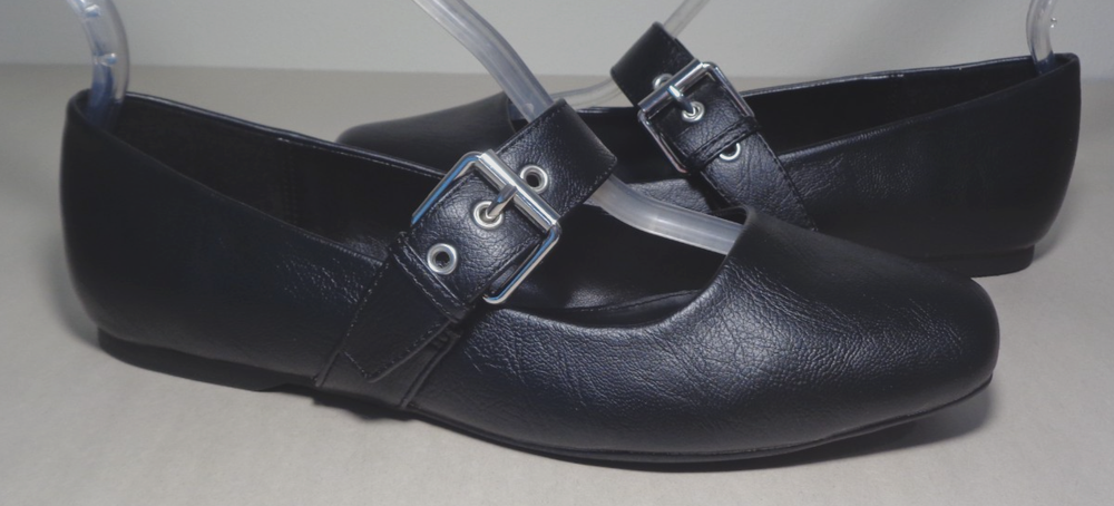 DV Dolce Vita Size 8 M / MUNICH / Black / Mary Jane Flats / New Women's Shoes