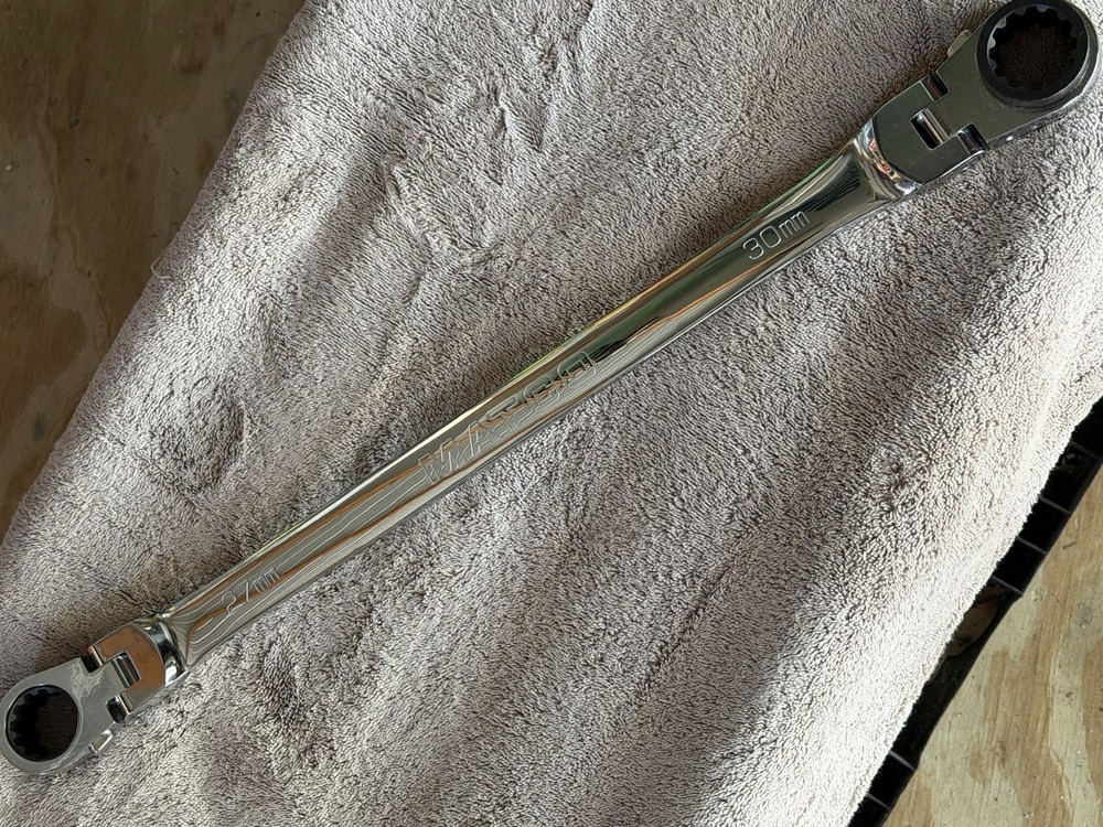 MATCO  RFXBLM2730  27mm & 30mm. Double Flex Reversible Ratcheting Wrench. NEW￼