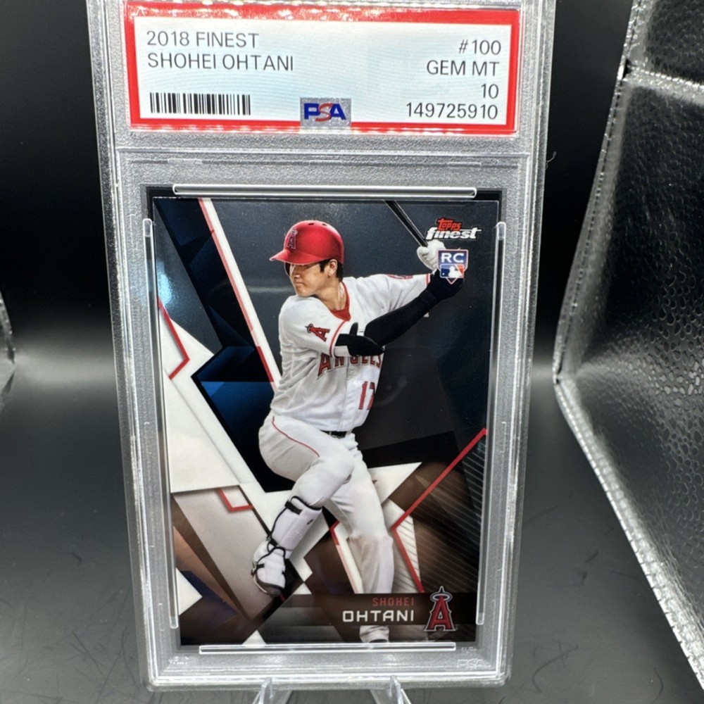 Topps 2018 Finest Shohei Ohtani #100 Rookie Base Los Angeles Angels PSA 10