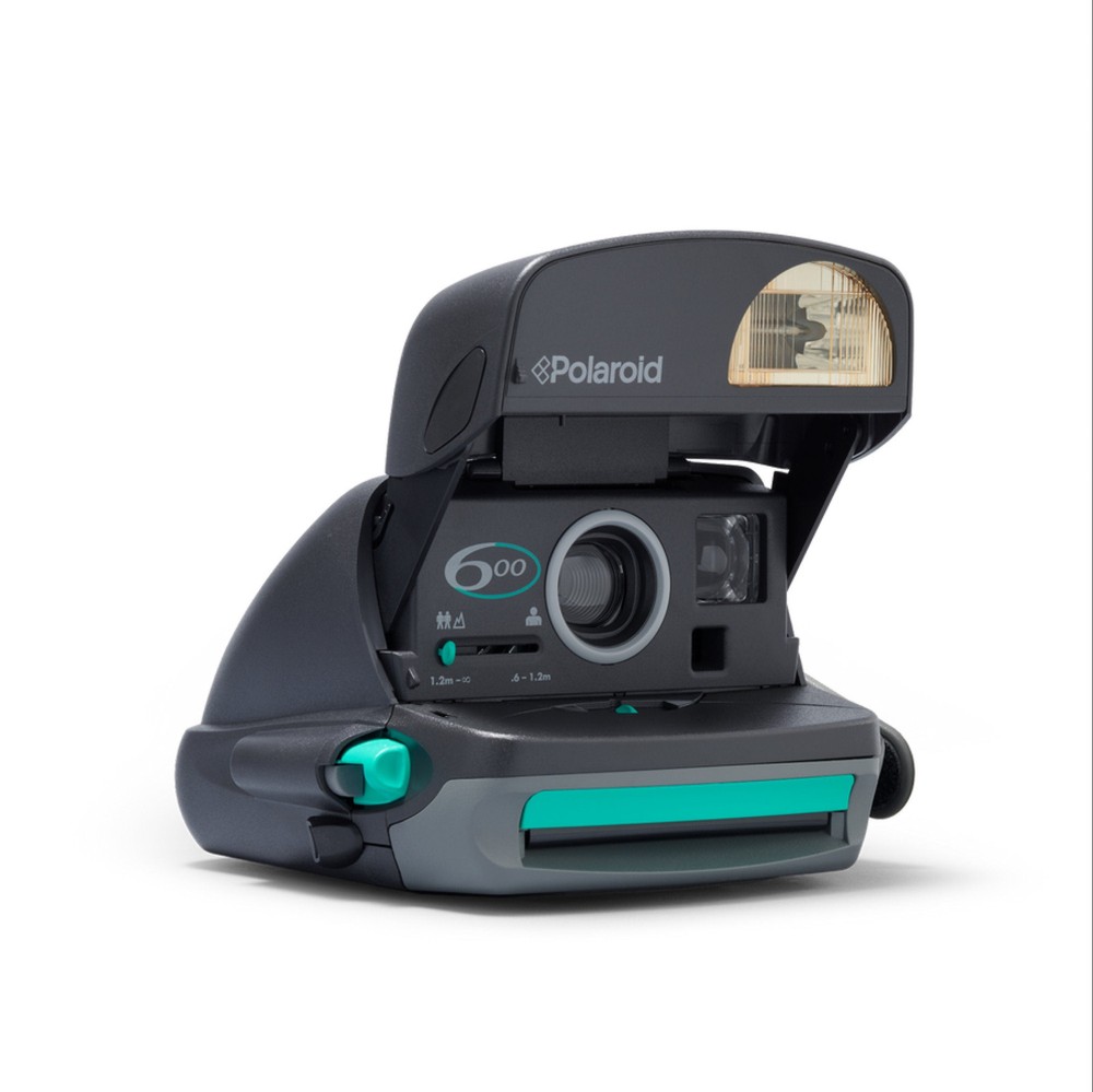 Polaroid 600 Round Vintage Instant Camera for Retro Photography