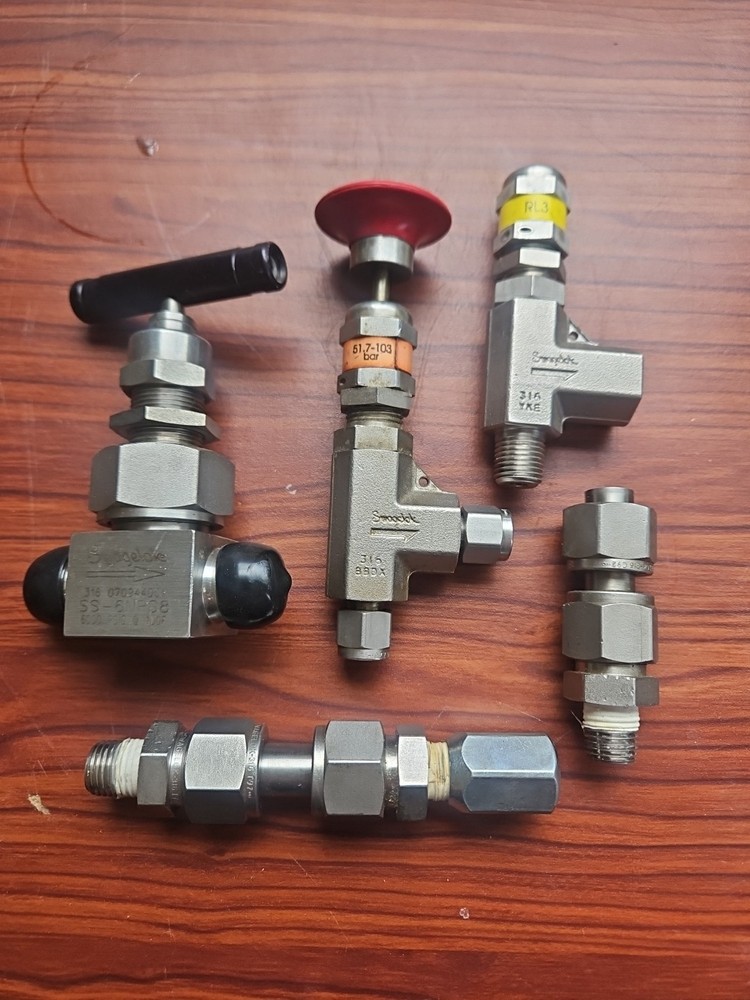 Swagelok Valve And Fitting Lot Of 5 Pneumatic Industrial